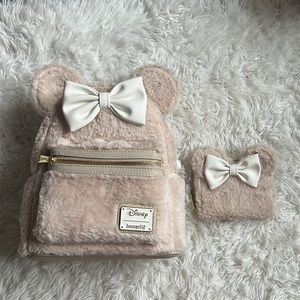 NWT Loungefly Disney Minnie Mouse Faux Fur Backpack & Matching Wallet✨💕🤍